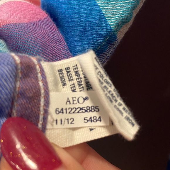 American Eagle Outfitters Multicolor Plaid ButtonUp Shirt 2012 Large 100% Cotton - Picture 7 of 7